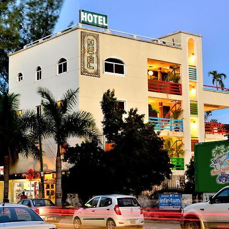 Adventure Experience Hotel Playa del Carmen Esterno foto