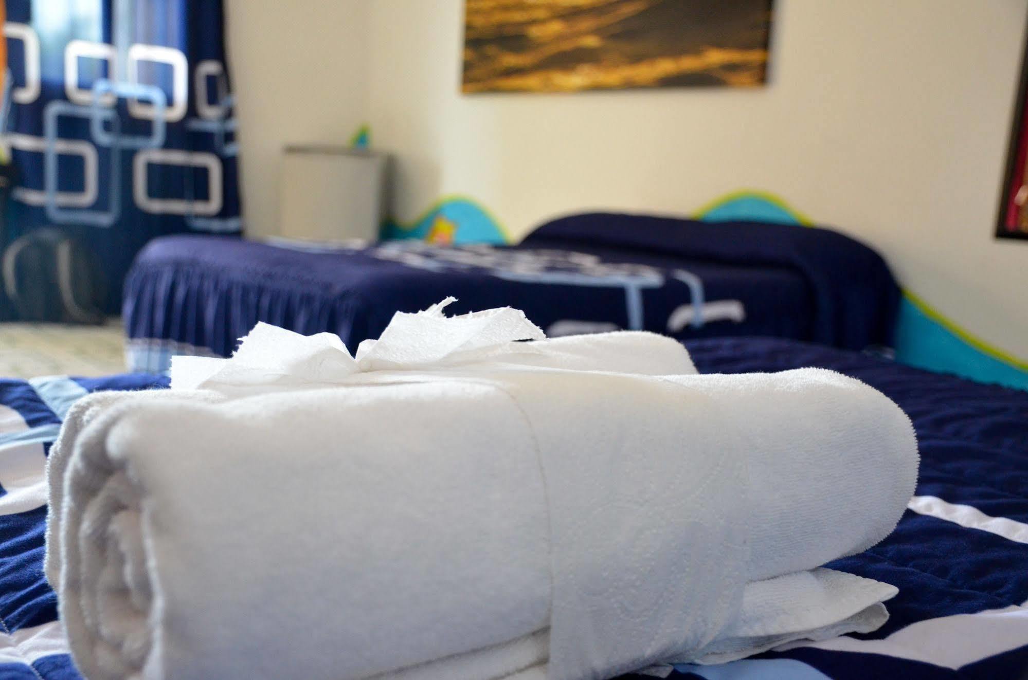 Adventure Experience Hotel Playa del Carmen Esterno foto
